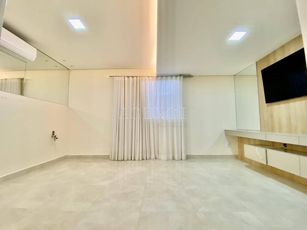 Apartamento, Cabral, 4 Quartos, 0 Vaga, 2 Suítes