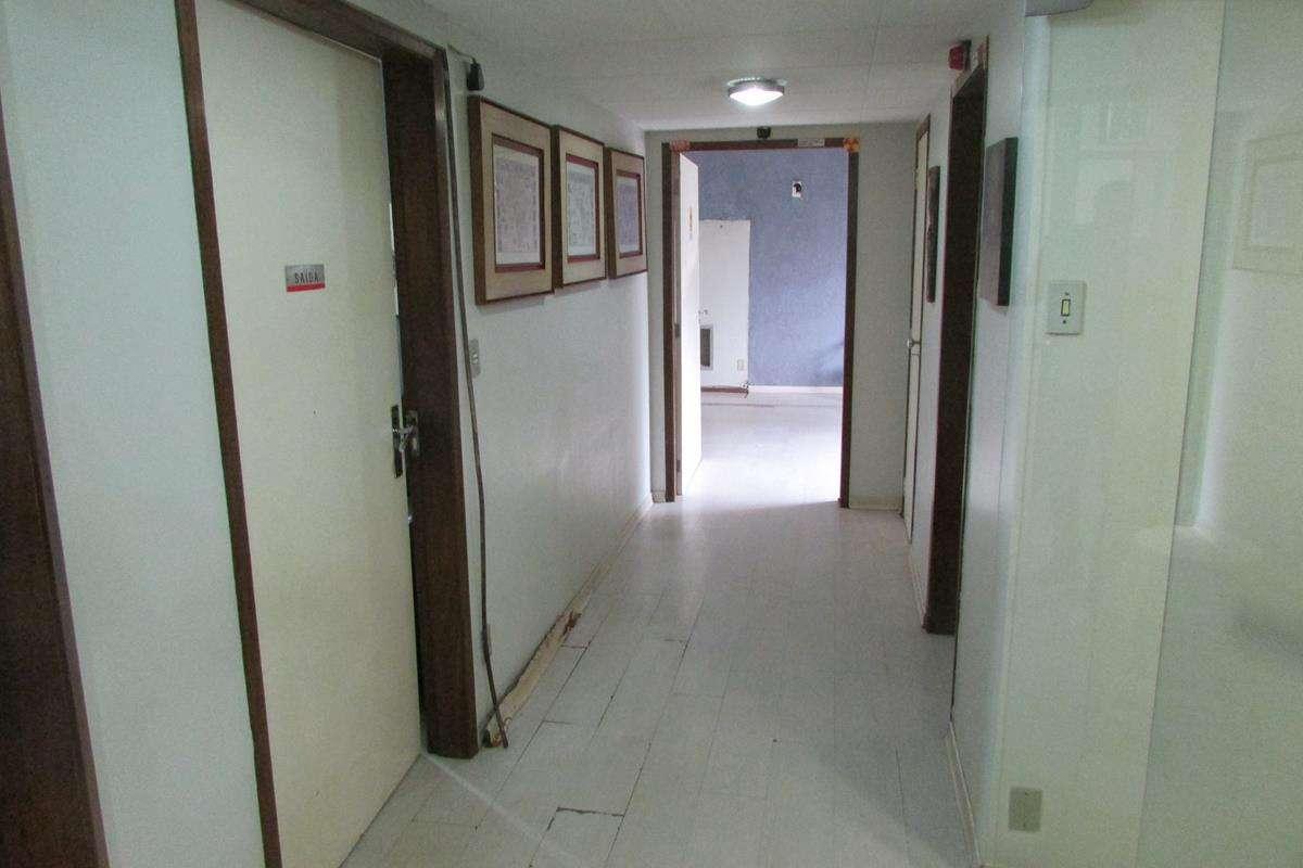 Sala, Santa Efigênia