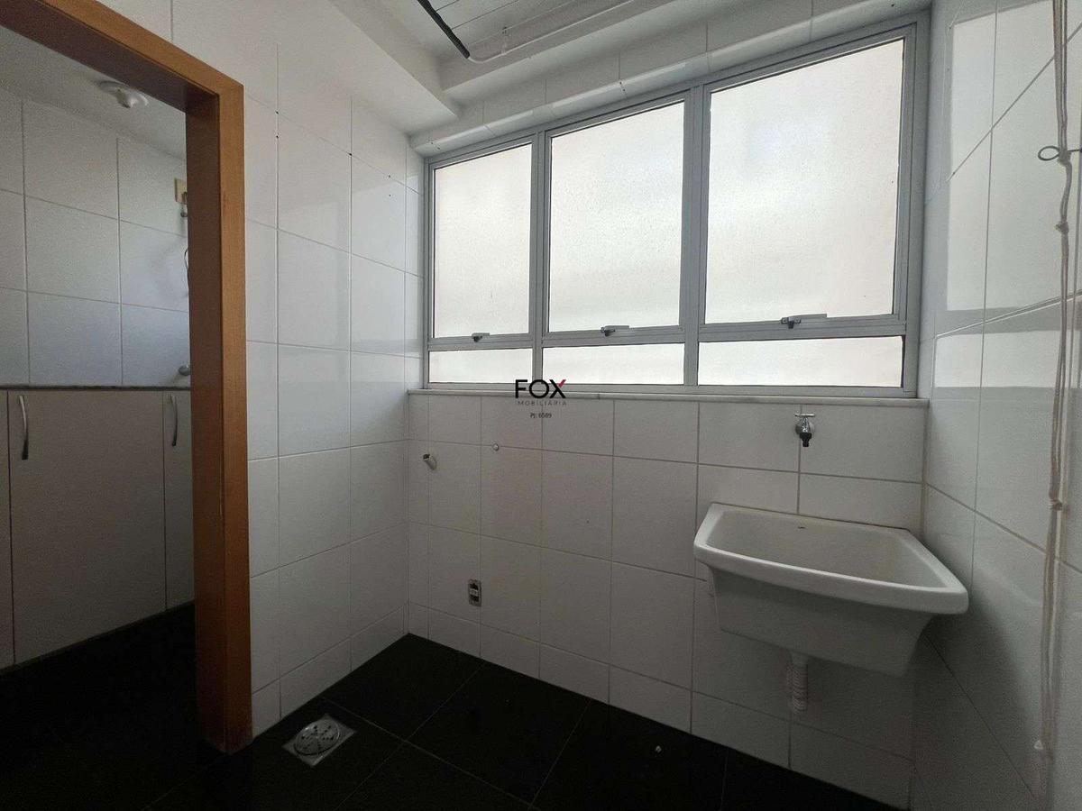 Apartamento, Sagrada Família, 3 Quartos, 2 Vagas, 1 Suíte