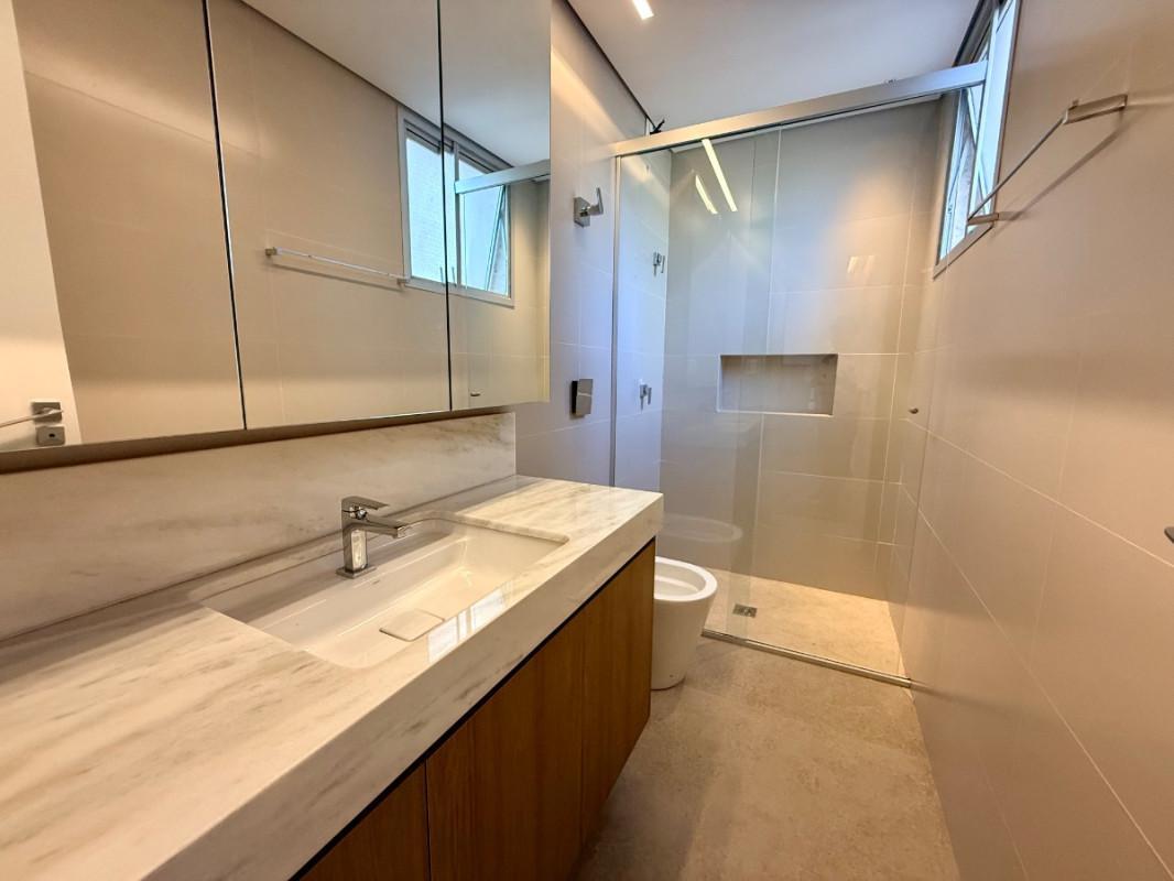 Apartamento, Lourdes, 4 Quartos, 2 Vagas, 1 Suíte