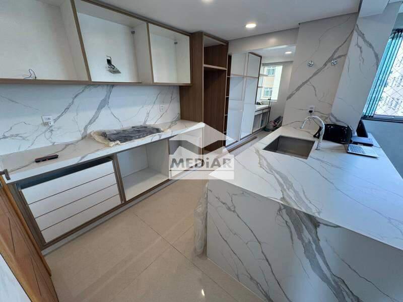 Apartamento, Fernão Dias, 4 Quartos, 2 Vagas, 2 Suítes