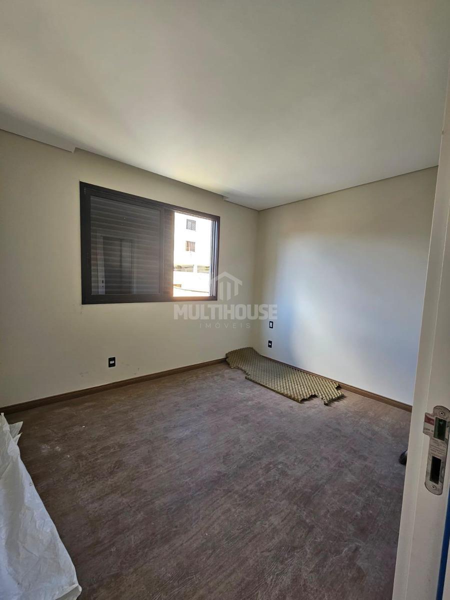 Apartamento, Santa Efigênia, 3 Quartos, 2 Vagas, 1 Suíte