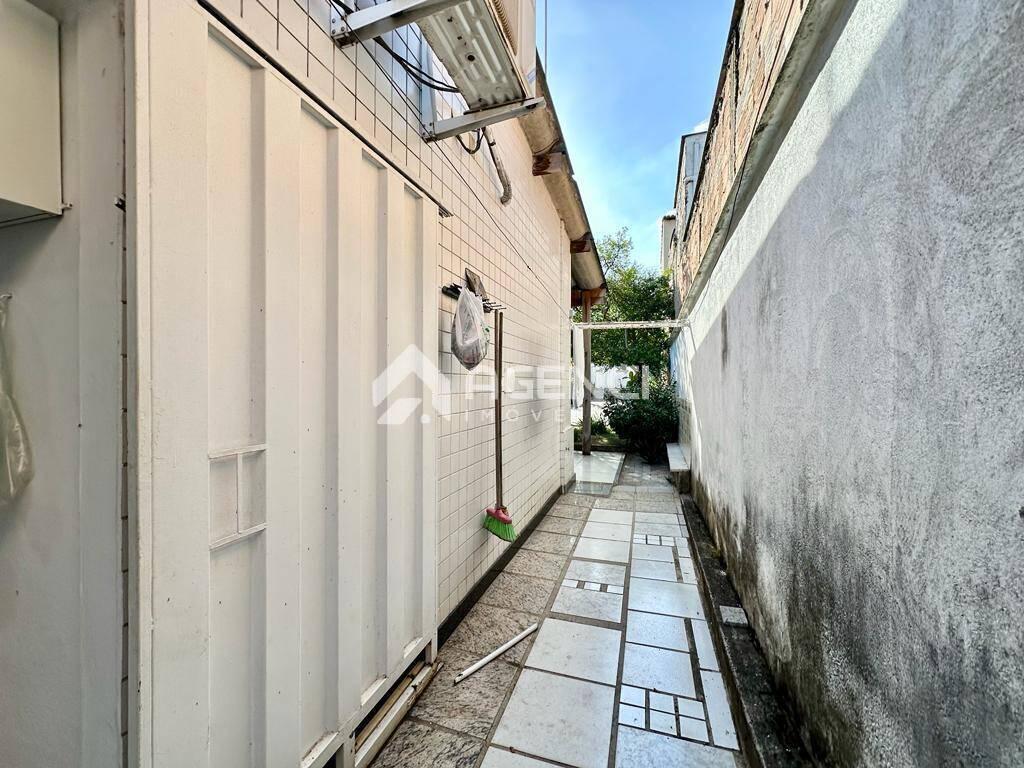 Casa, Camargos, 2 Quartos, 0 Vaga, 1 Suíte