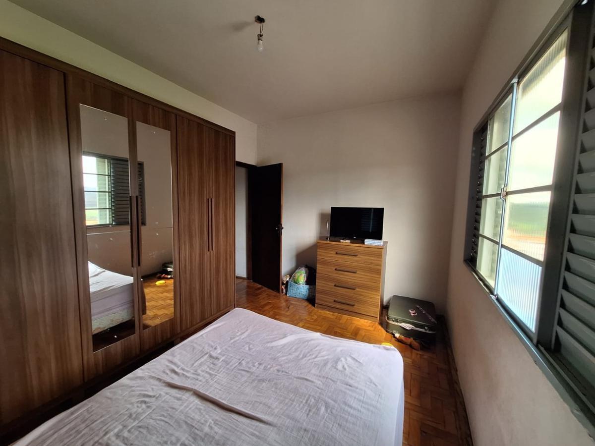 Casa, Centro, 3 Quartos, 0 Vaga