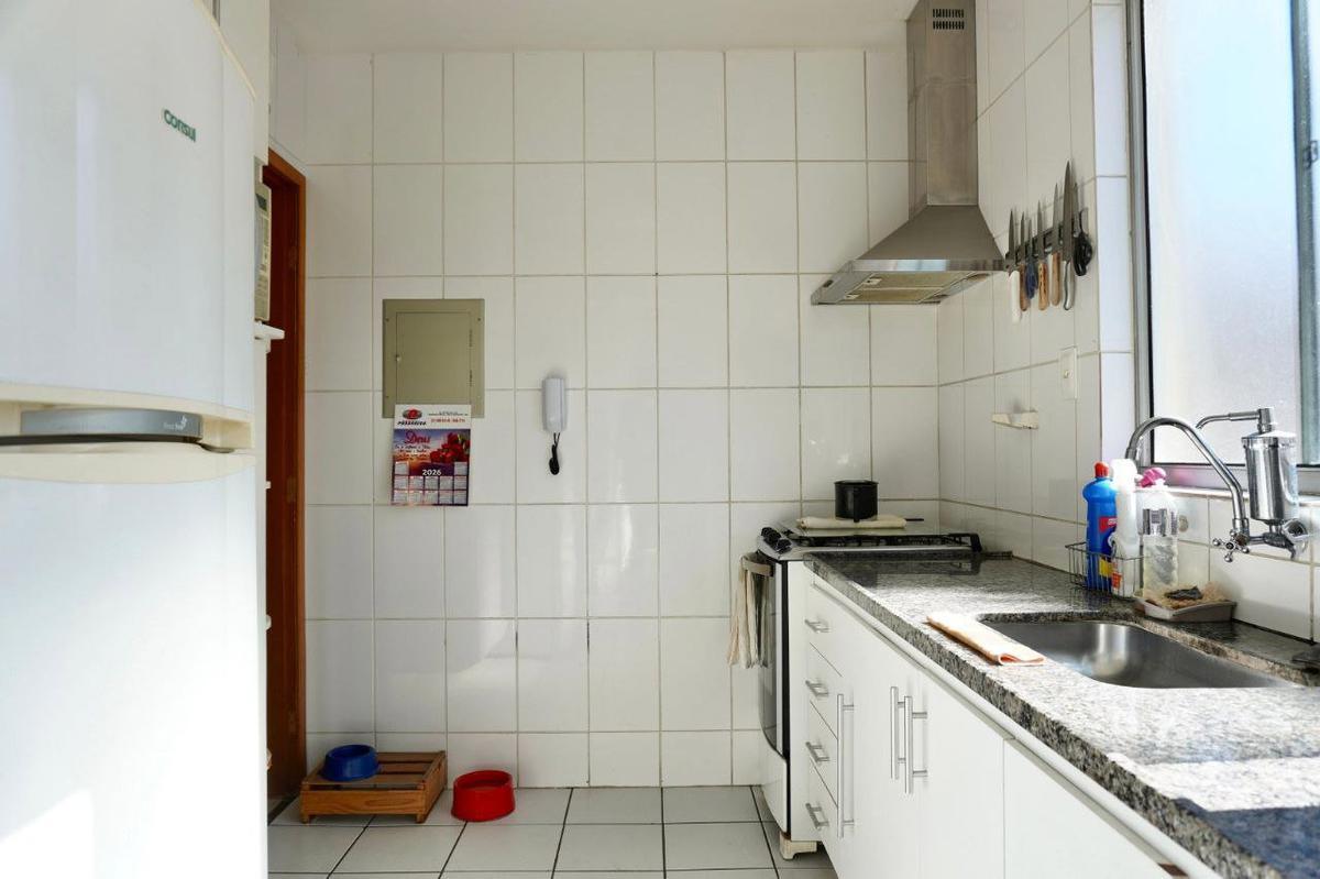 Apartamento, Sagrada Família, 3 Quartos, 1 Vaga, 1 Suíte
