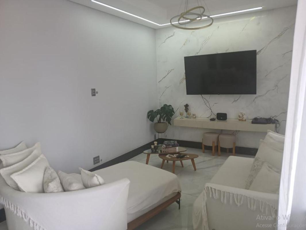 Casa, Floramar, 4 Quartos, 5 Vagas, 2 Suítes