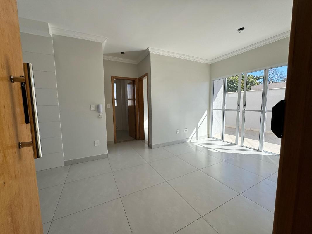 Apartamento, Santa Mônica, 2 Quartos, 1 Vaga