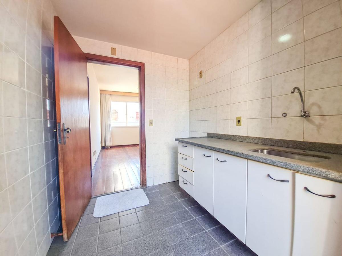 Apartamento, Sagrada Família, 3 Quartos, 2 Vagas, 1 Suíte