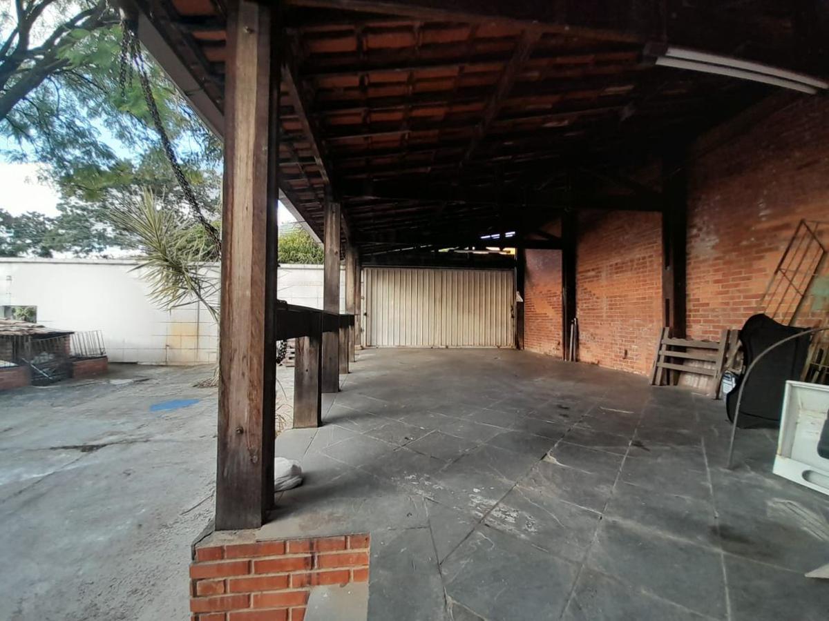 Casa, Cachoeirinha, 2 Quartos, 4 Vagas