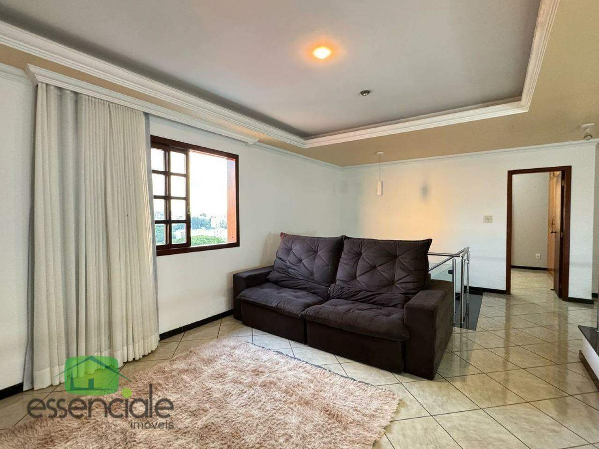 Casa, Jardim Industrial, 5 Quartos, 5 Vagas, 1 Suíte