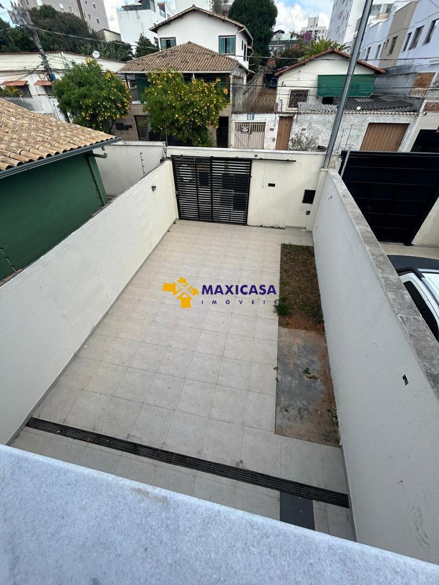 Casa, Santa Branca, 3 Quartos, 2 Vagas, 1 Suíte