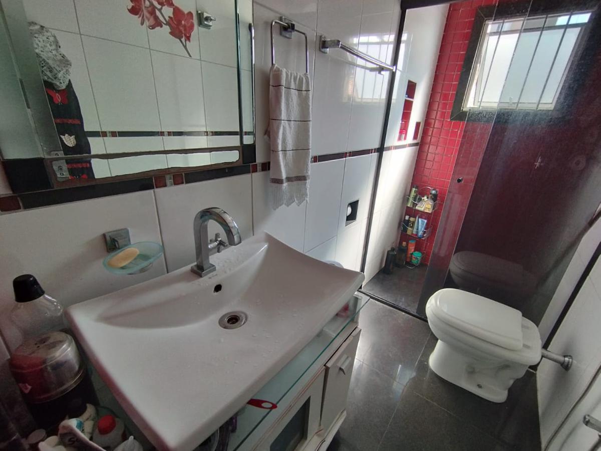 Casa, Sagrada Família, 4 Quartos, 5 Vagas, 1 Suíte