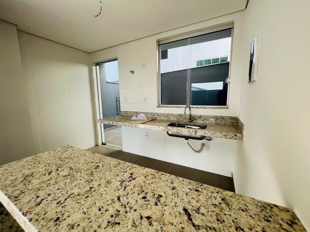 Apartamento, Candelária, 2 Quartos, 2 Vagas