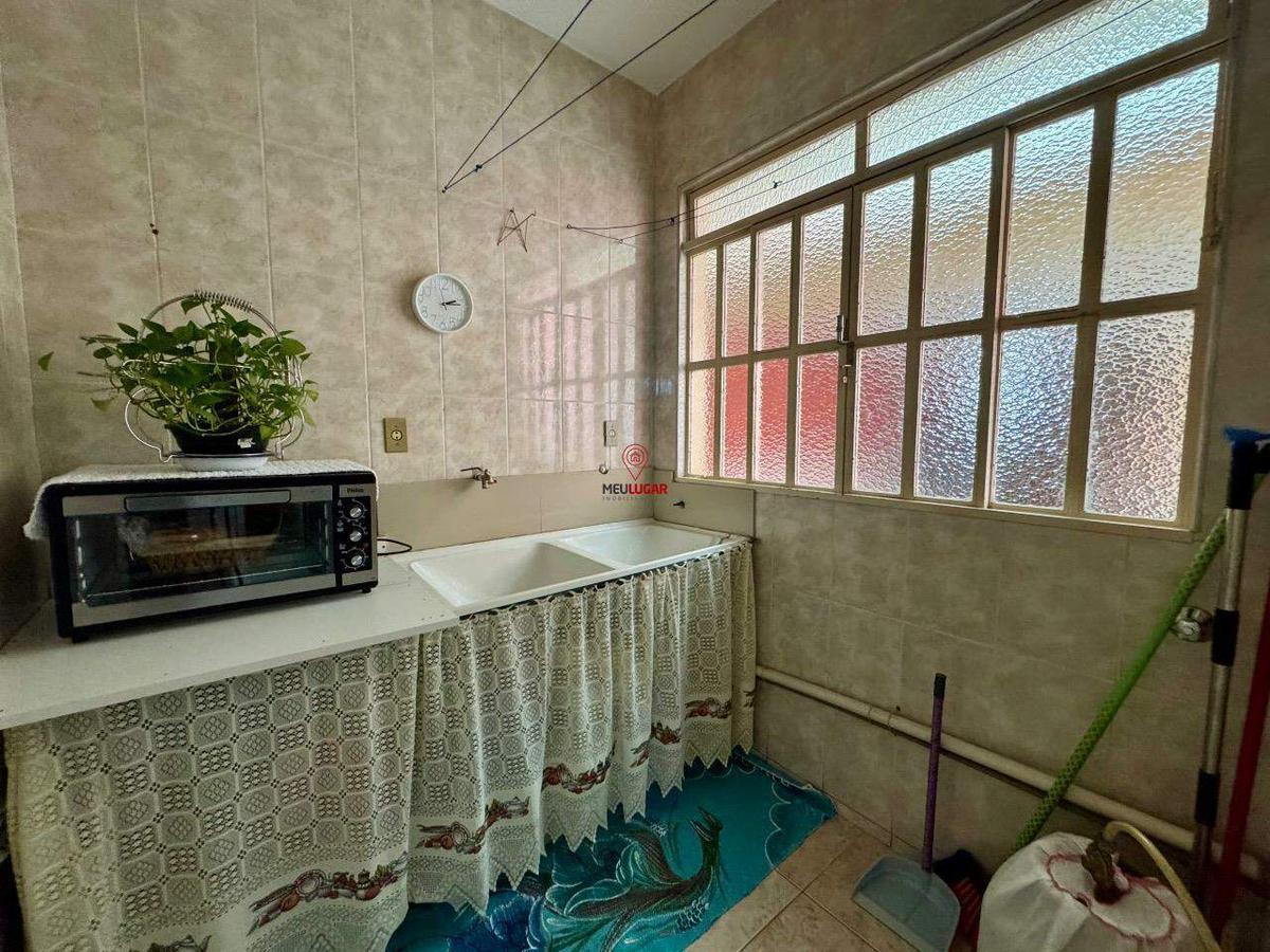 Casa, Diamante, 4 Quartos, 2 Vagas, 1 Suíte