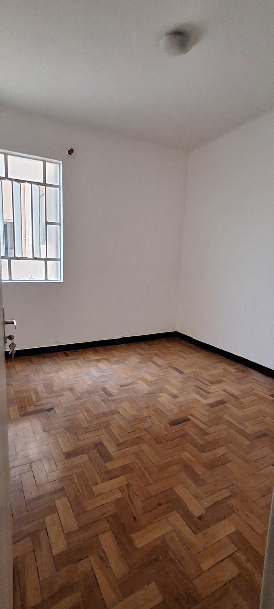 Apartamento, Floresta, 3 Quartos, 0 Vaga, 1 Suíte