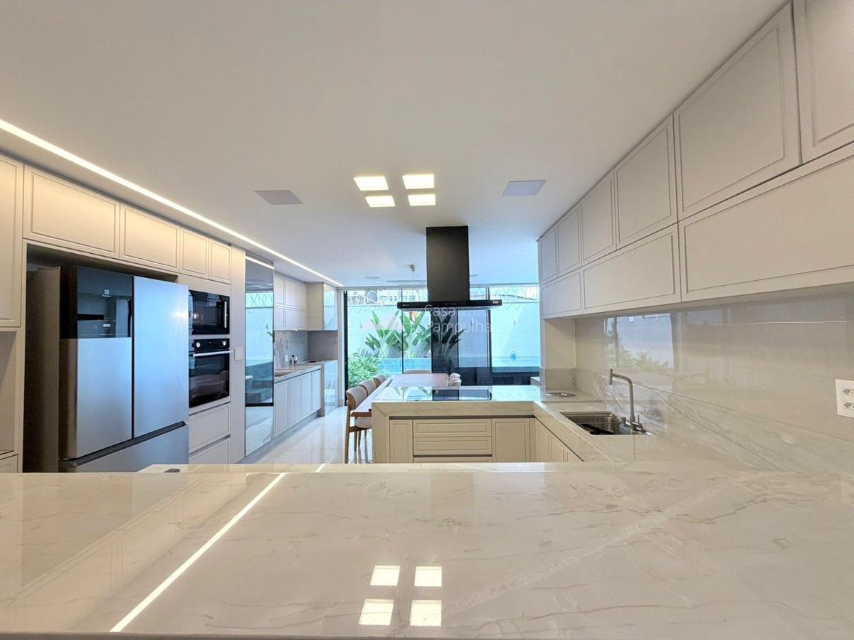 Casa, Planalto, 4 Quartos, 4 Vagas, 3 Suítes