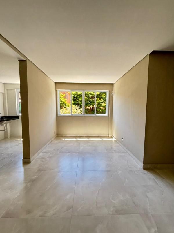 Apartamento, Sagrada Família, 3 Quartos, 2 Vagas, 1 Suíte