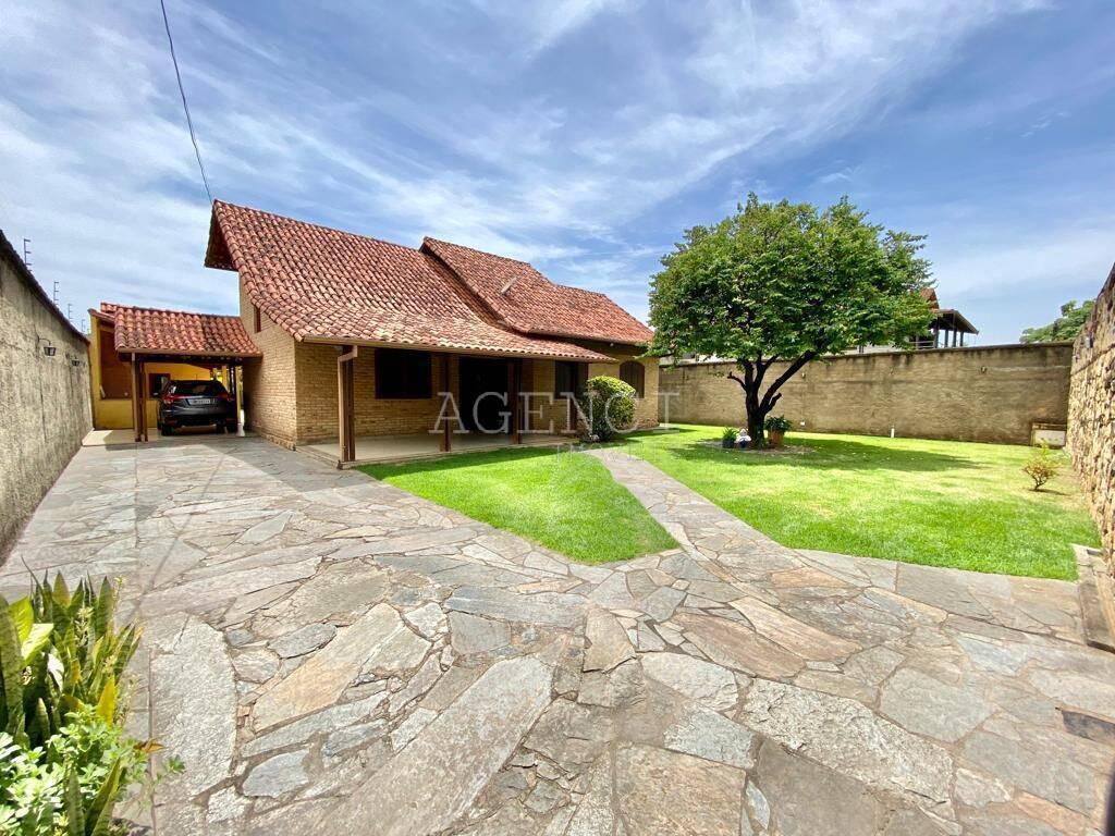 Casa, Bandeirantes (pampulha), 4 Quartos, 0 Vaga, 1 Suíte