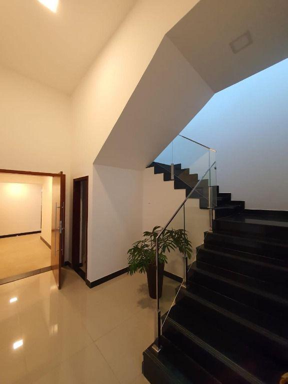 Casa, Condomínio Vale do Ouro, 5 Quartos, 0 Vaga, 5 Suítes