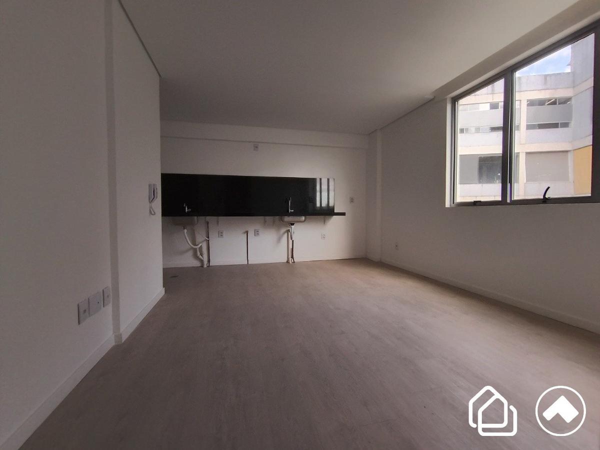 Apartamento, Estoril, 1 Quarto, 1 Vaga, 1 Suíte