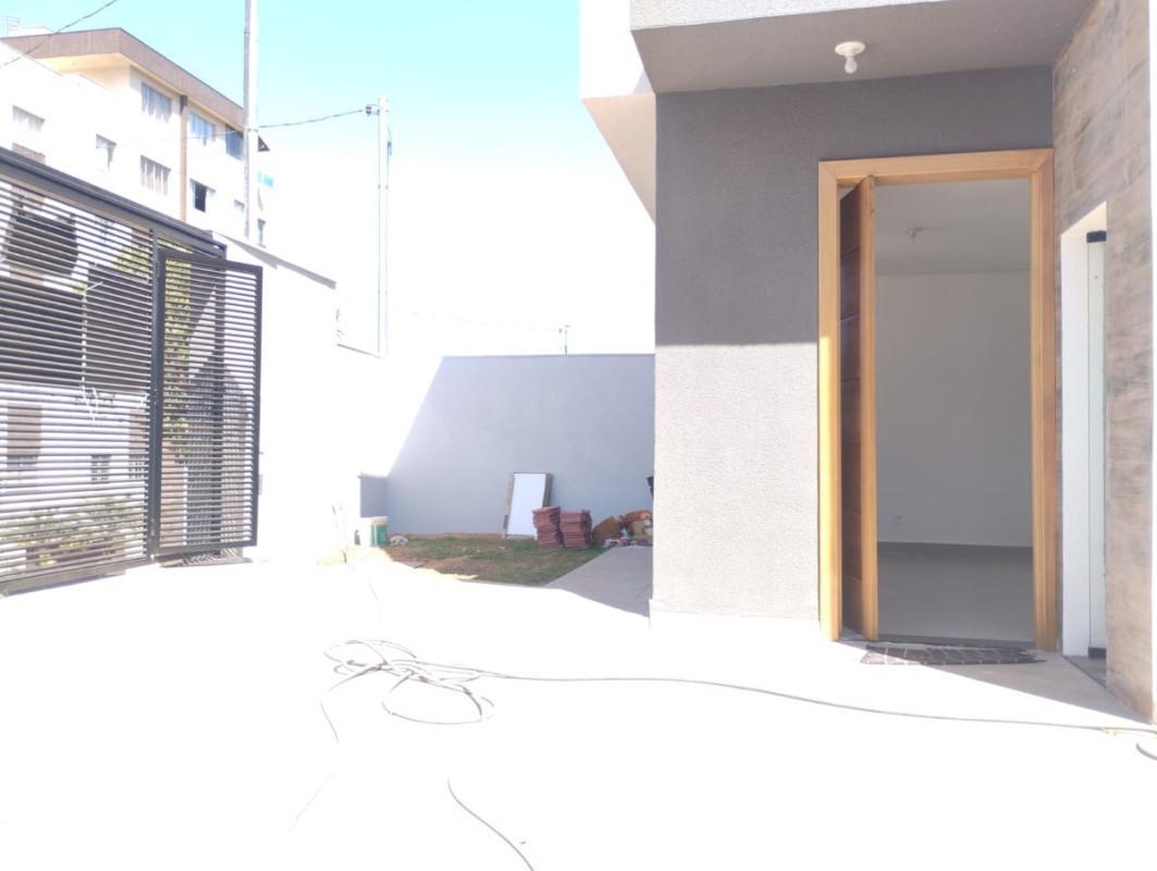 Casa, Manacás, 3 Quartos, 2 Vagas, 1 Suíte