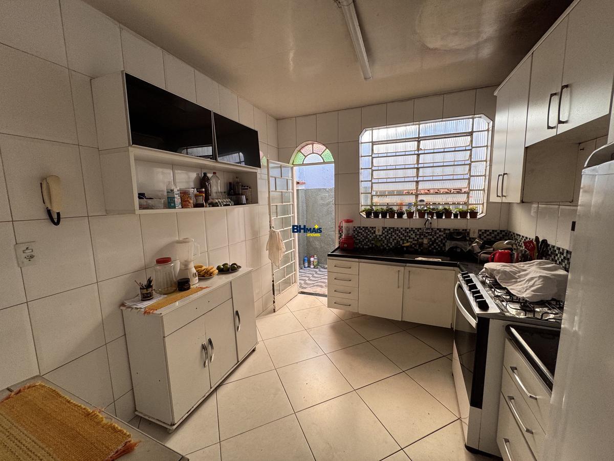 Casa, São Salvador, 3 Quartos, 2 Vagas, 1 Suíte