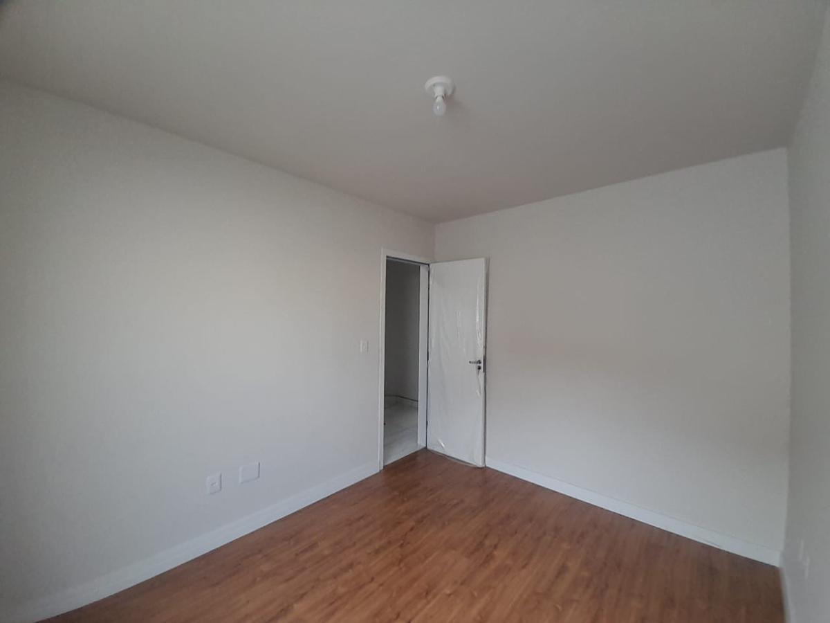 Casa, Floramar, 3 Quartos, 2 Vagas, 1 Suíte
