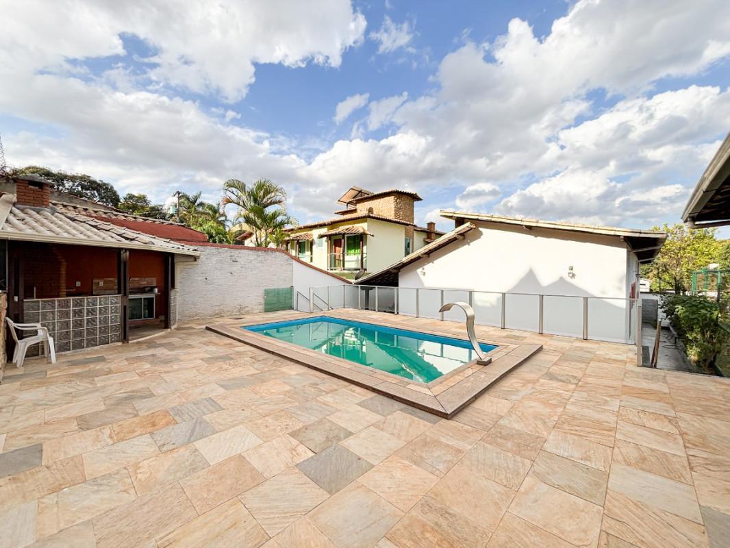 Casa, Braúnas, 4 Quartos, 4 Vagas, 1 Suíte