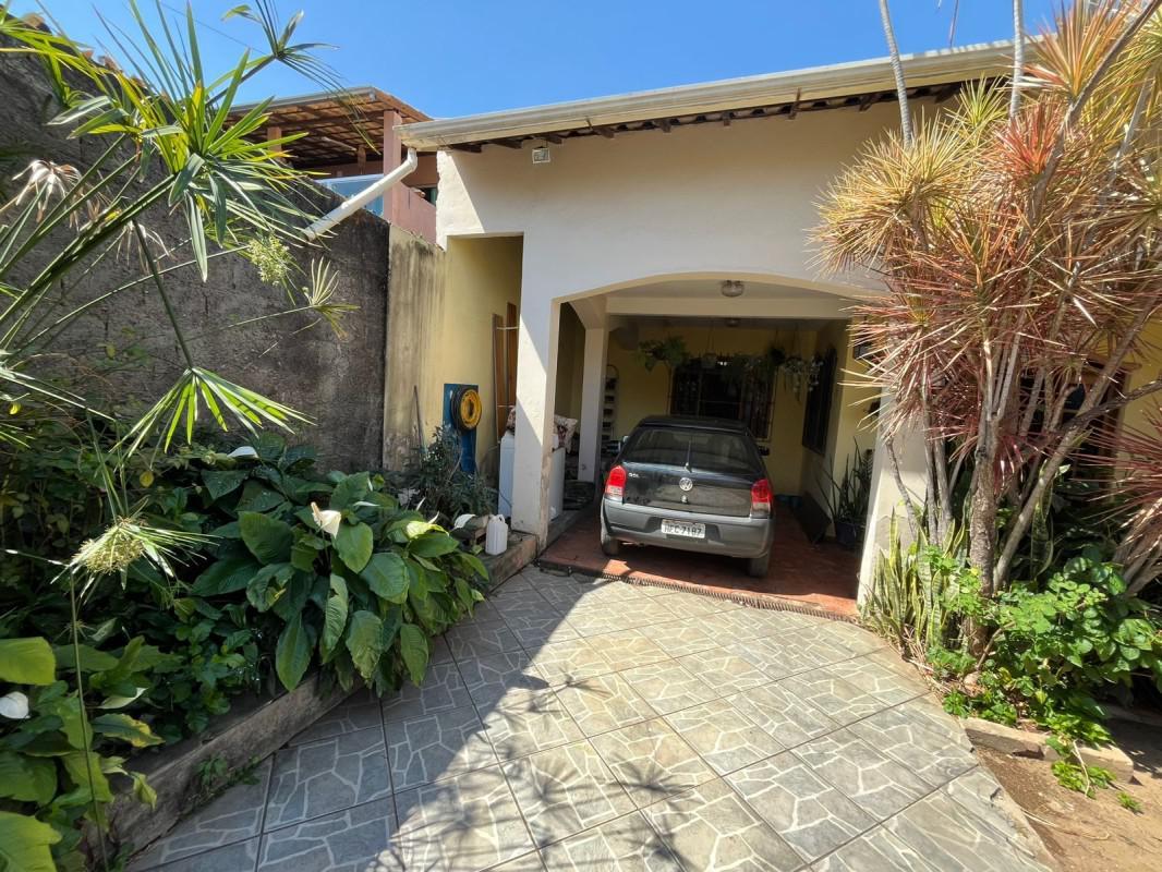 Casa, Pedra Azul, 3 Quartos, 0 Vaga, 4 Suítes