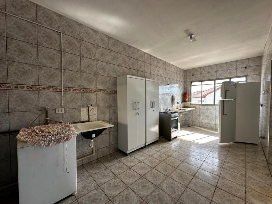 Apartamento, Centro, 5 Quartos, 0 Vaga, 1 Suíte