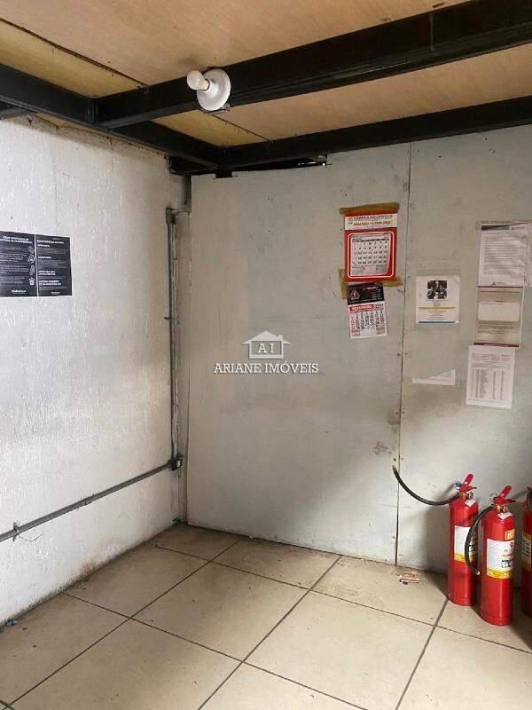 Galpão, Barreiro, 0 Quarto, 0 Vaga