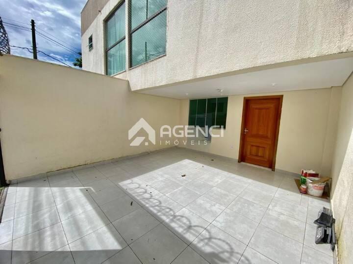 Casa, Cabral, 3 Quartos, 0 Vaga, 1 Suíte