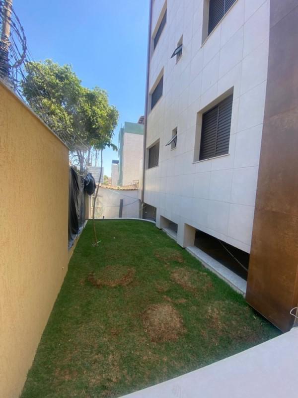 Cobertura, Tirol (barreiro), 3 Quartos, 2 Vagas, 1 Suíte