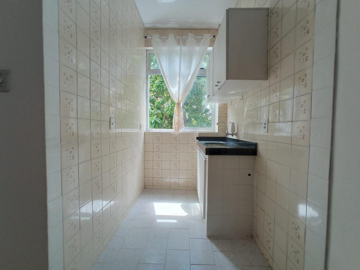 Apartamento, Sagrada Família, 2 Quartos, 0 Vaga