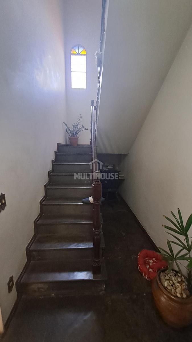 Casa, Vila Clóris, 3 Quartos, 4 Vagas, 1 Suíte