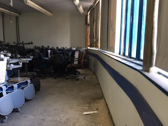 Prédio, Caiçaras, 0 Quarto, 0 Vaga