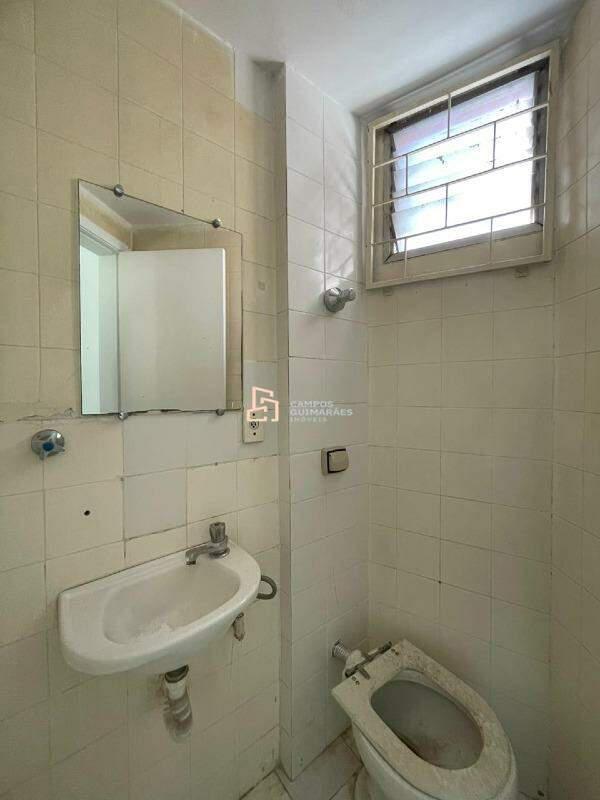 Sala, Lourdes