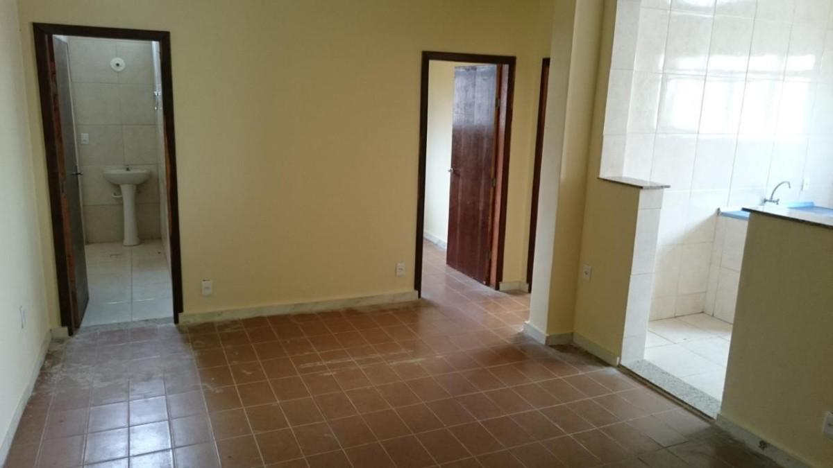 Prédio, Das Industrias I (barreiro), 14 Quartos, 0 Vaga