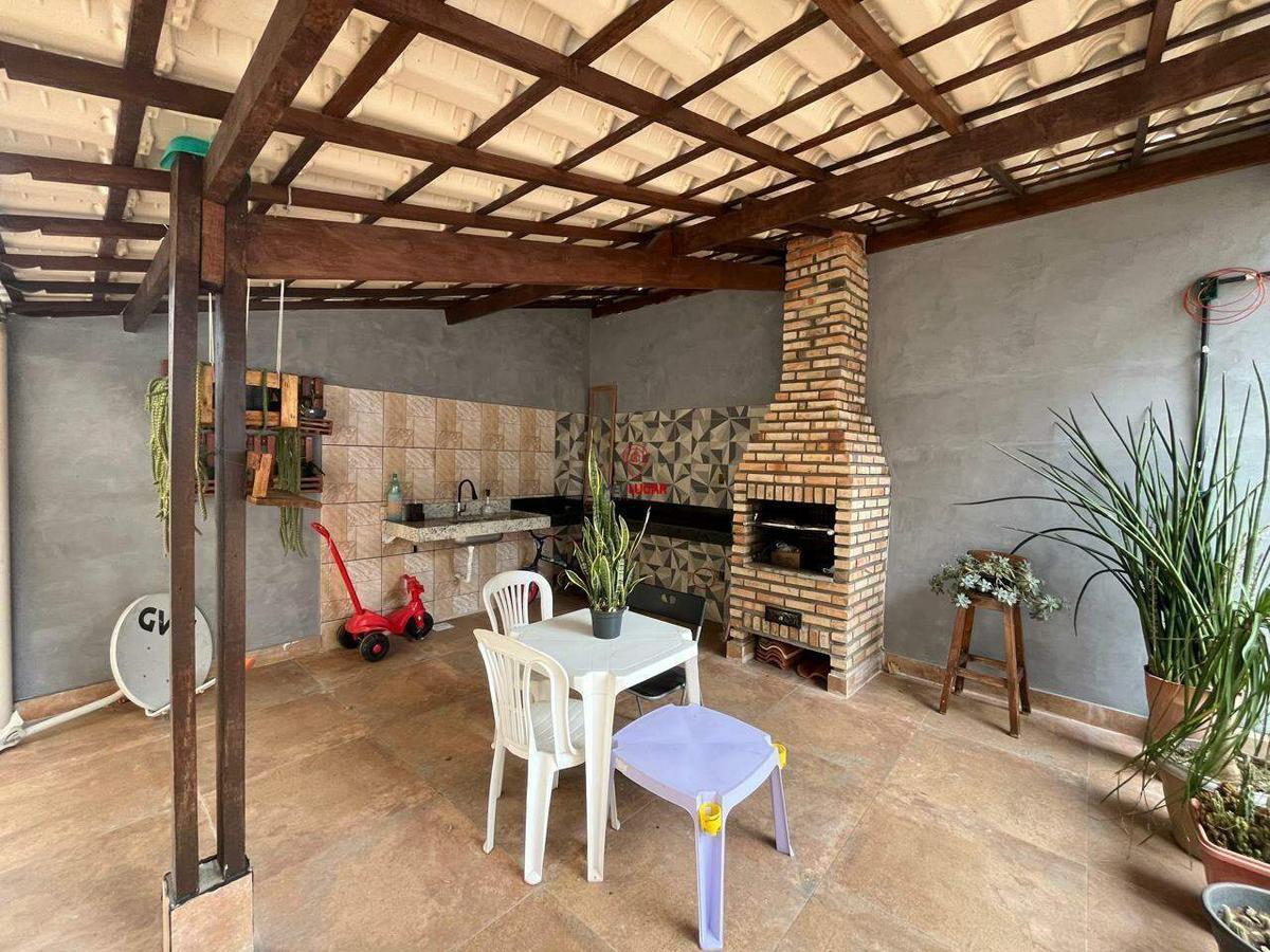 Casa, Santa Helena, 3 Quartos, 3 Vagas, 1 Suíte
