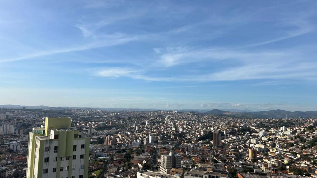 Casa Comercial, São Lucas, 5 Quartos, 4 Vagas, 1 Suíte