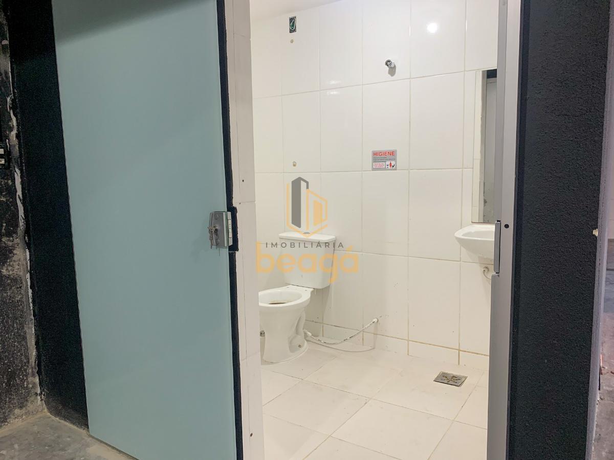 Andar, Coqueiros, 0 Quarto, 4 Vagas