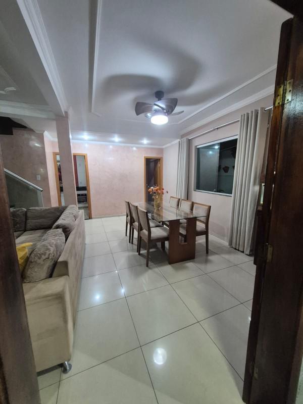 Casa, Cabral, 3 Quartos, 2 Vagas, 1 Suíte