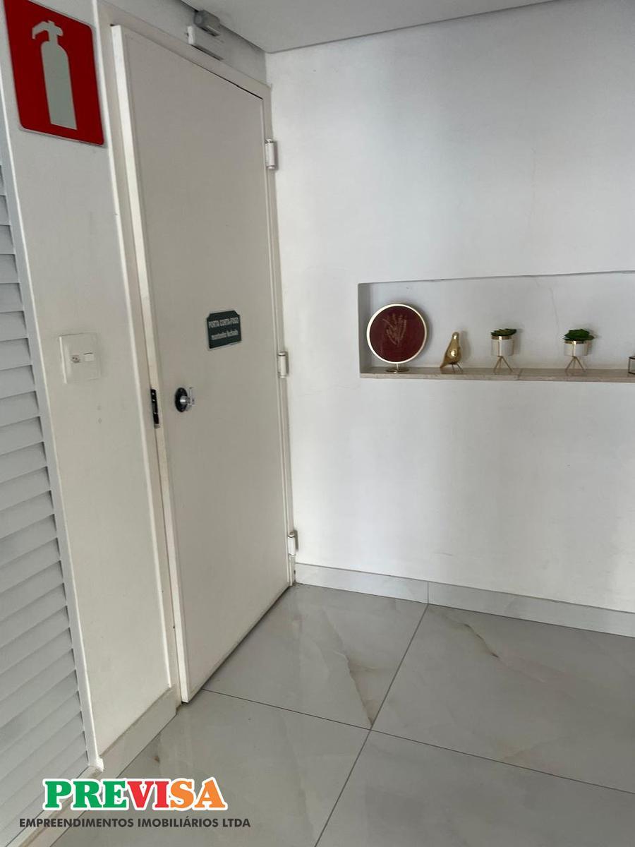 Apartamento, Sagrada Família, 2 Quartos, 1 Vaga, 1 Suíte