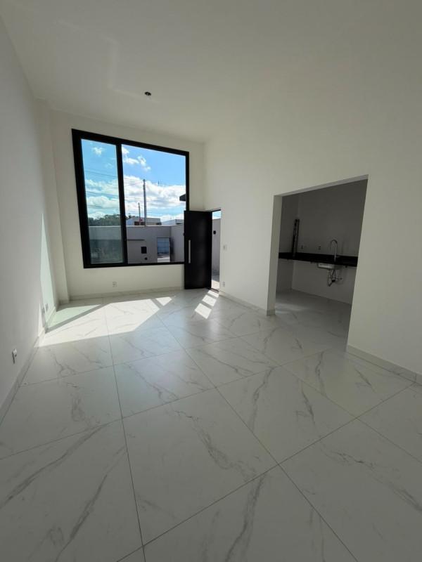 Casa, Novo Centro, 3 Quartos, 2 Vagas, 1 Suíte