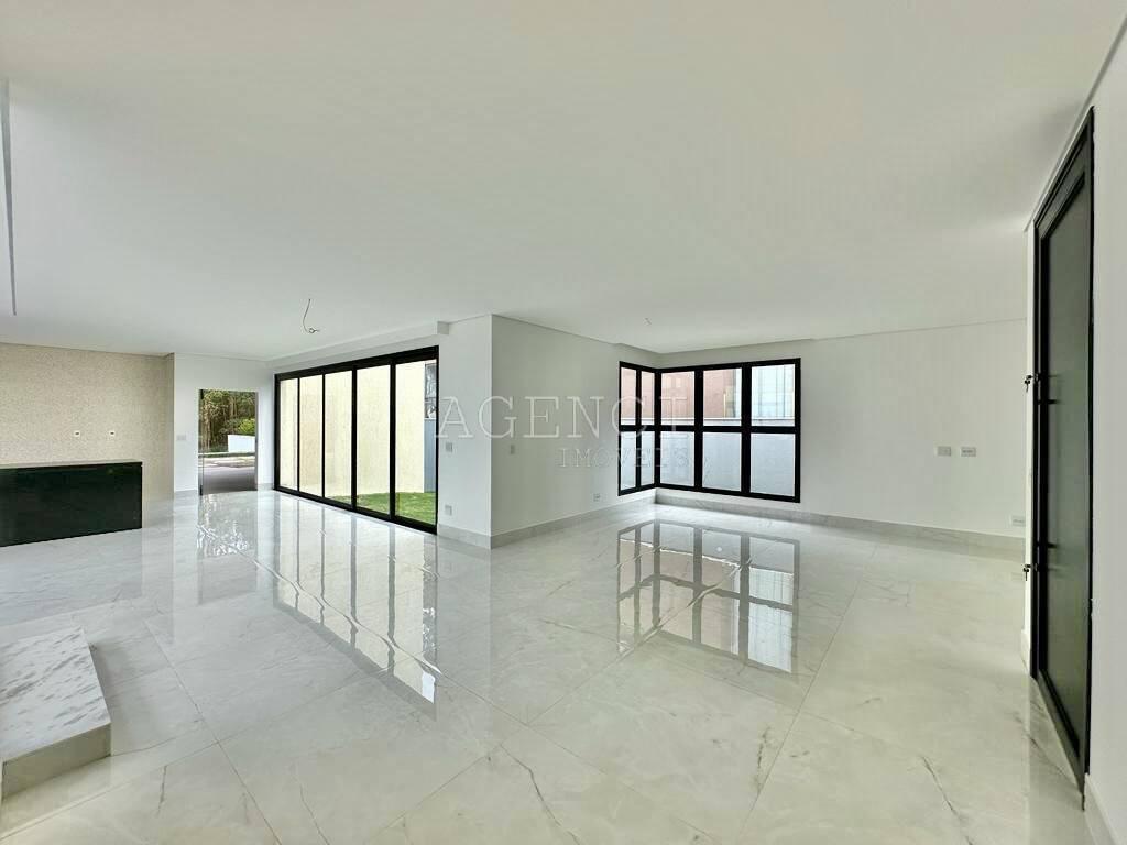Casa, Alphaville - Lagoa dos Ingleses, 4 Quartos, 0 Vaga, 4 Suítes