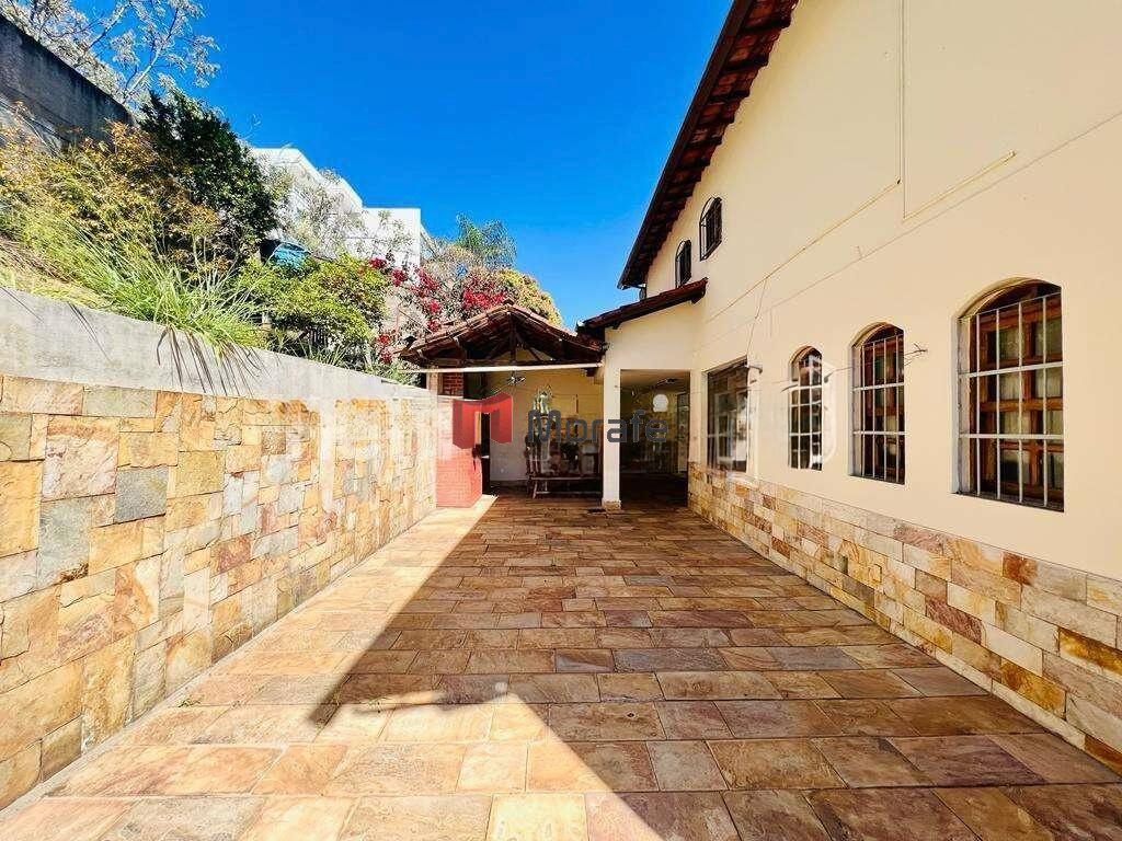 Casa, Santa Lúcia, 5 Quartos, 5 Vagas, 2 Suítes