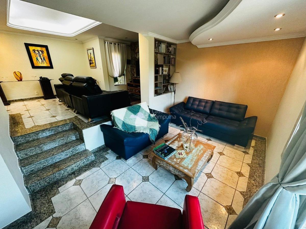 Casa, Santa Branca, 3 Quartos, 4 Vagas, 1 Suíte