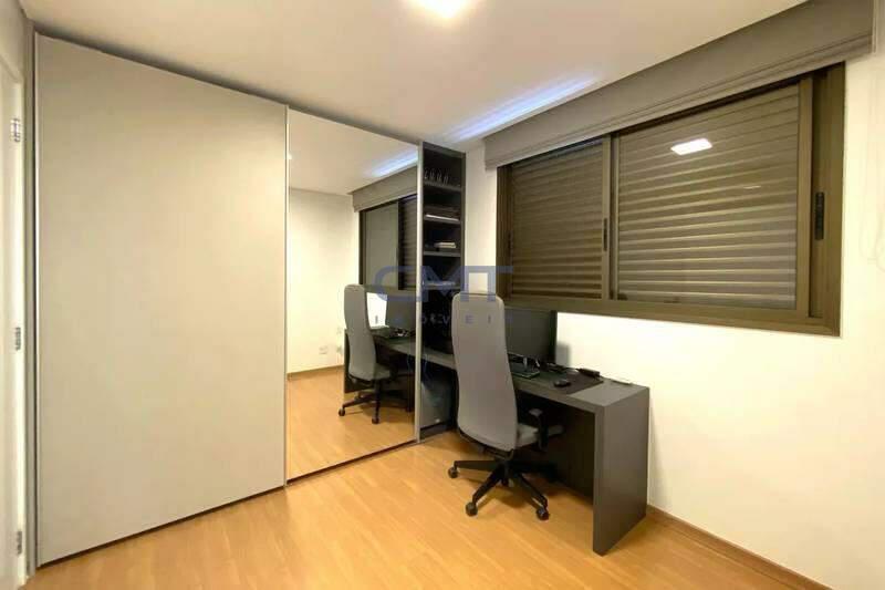 Apartamento, Funcionários, 2 Quartos, 2 Vagas, 2 Suítes