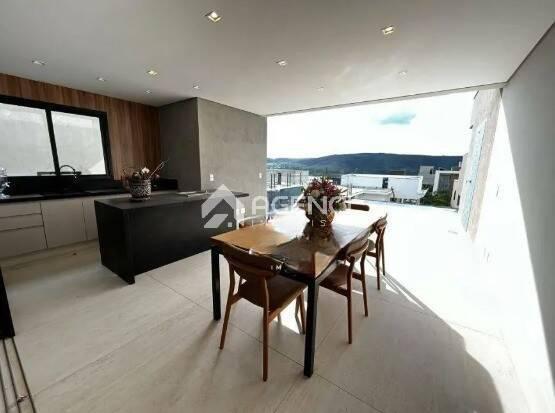 Casa em Condomínio, Alphaville - Lagoa dos Ingleses, 5 Quartos, 0 Vaga, 4 Suítes