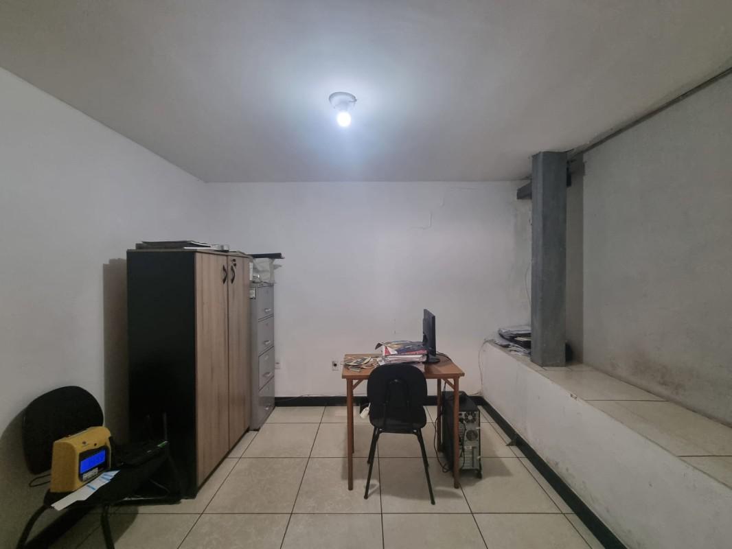 Galpão, Flamengo, 0 Quarto, 10 Vagas